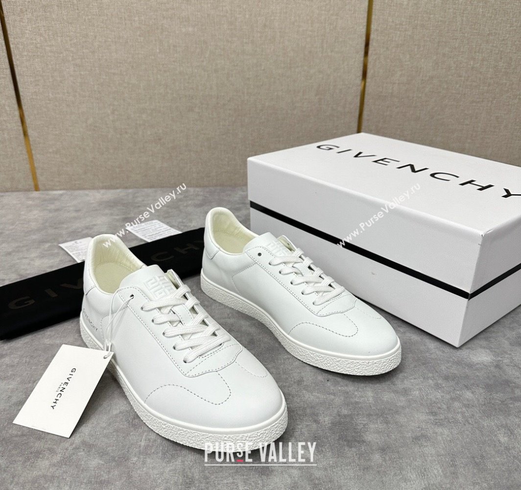 Givenchy Town Mens Sneakers in leather White (shouhe-240119h39)