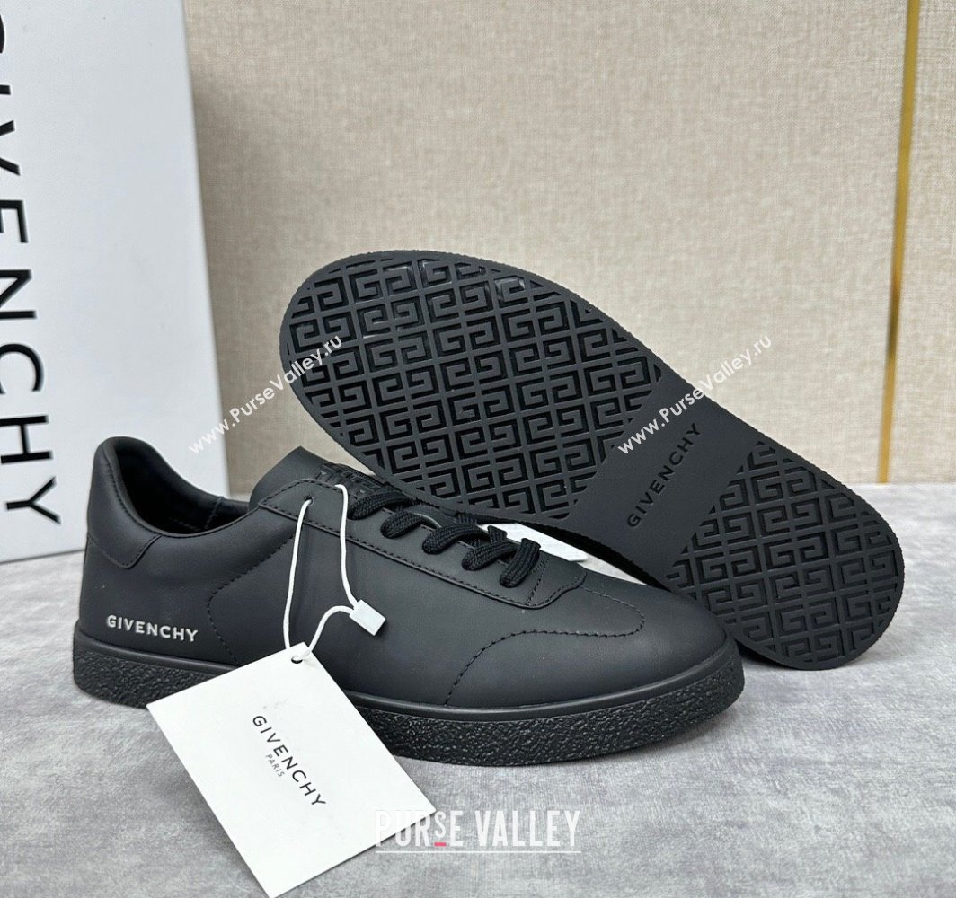 Givenchy Town Mens Sneakers in leather Black (shouhe-240119h38)