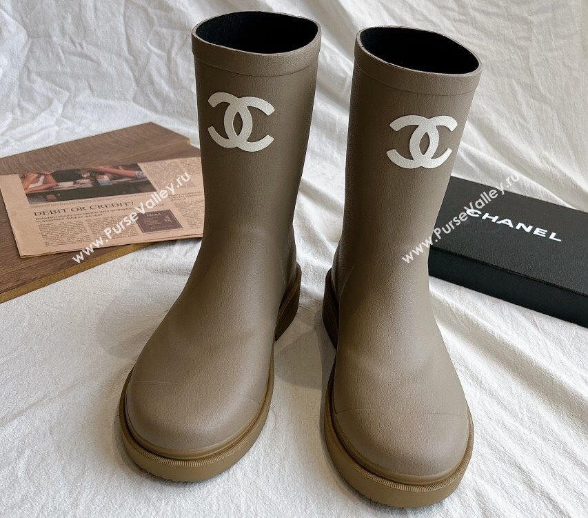 Cheap Sale Chanel CC Logo Rubber Rain Ankle Boots Khaki Green (guodong-24012306)