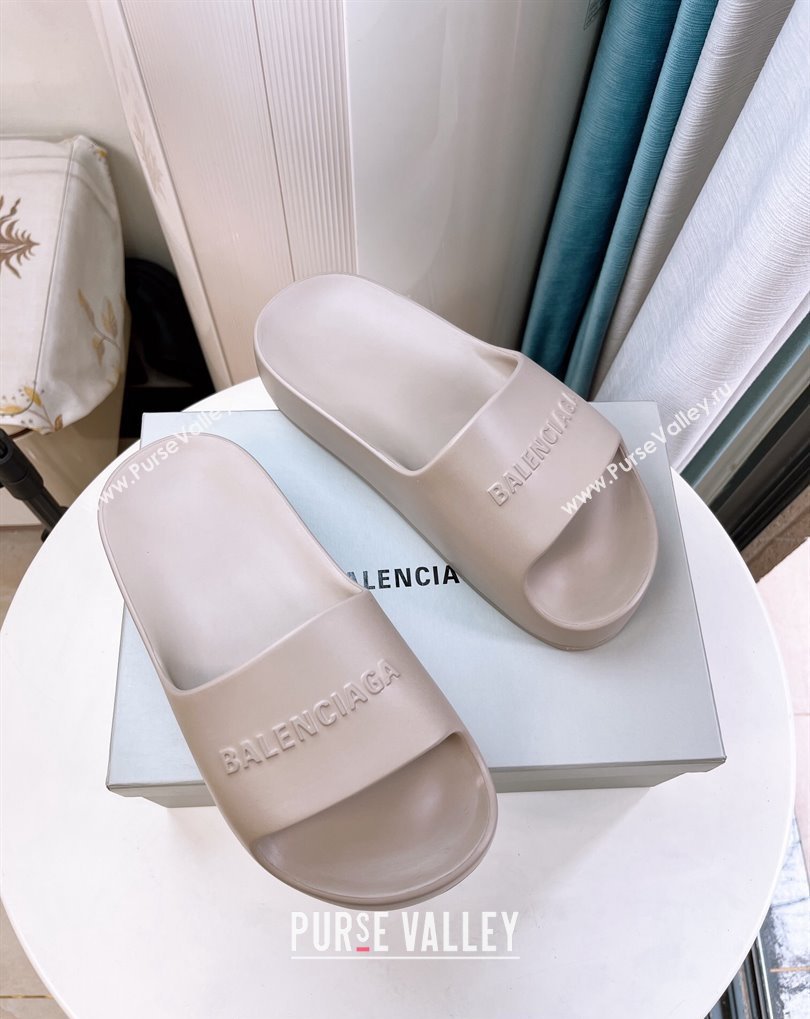 Cheap Sale Balenciaga Chunky Slide Sandals in Light Gray rubber (guodong-24012402)