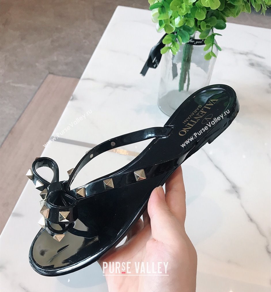 Cheap Sale Valentino Rubber Rockstud Thong PVC Flip Flops with Bow Black (guodong-24012455)