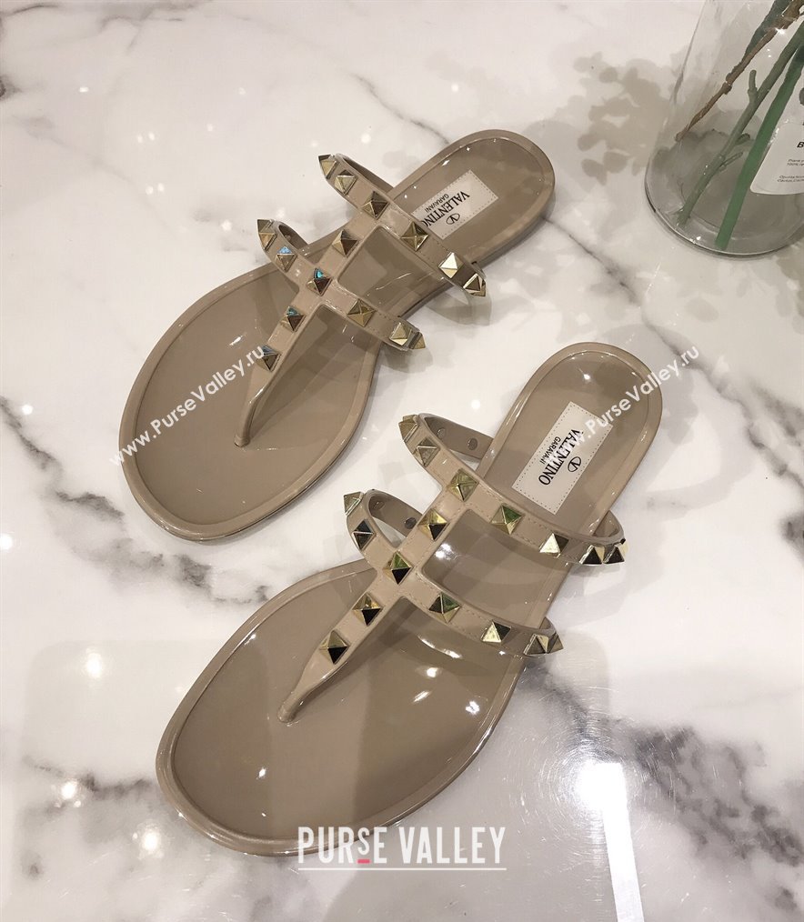 Cheap Sale Valentino Rubber Rockstud Thong Flat Sandals Nude (guodong-24012454)