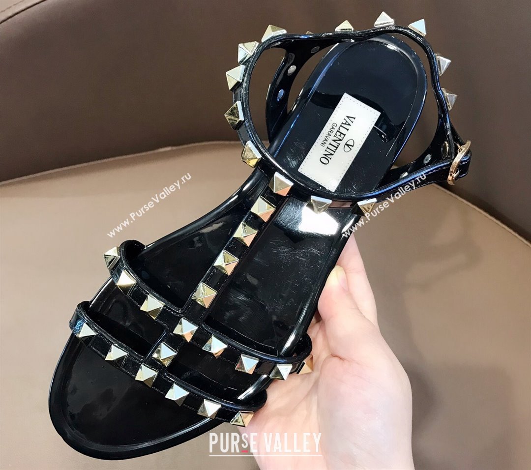 Cheap Sale Valentino Rubber Rockstud Flat Sandals Black (guodong-24012451)