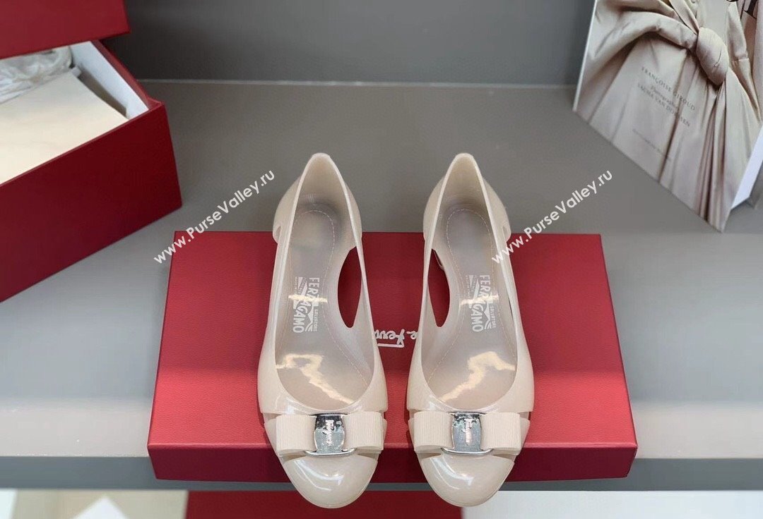 Cheap Sale Ferragamo rubber Jelly ballet flats White with Vara Bow (guodong-24012442)
