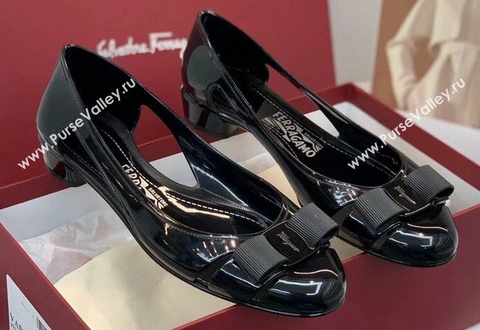 Cheap Sale Ferragamo rubber Jelly ballet flats Black with Vara Bow (guodong-24012441)