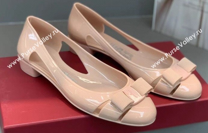 Cheap Sale Ferragamo rubber Jelly ballet flats Beige with Vara Bow (guodong-24012444)