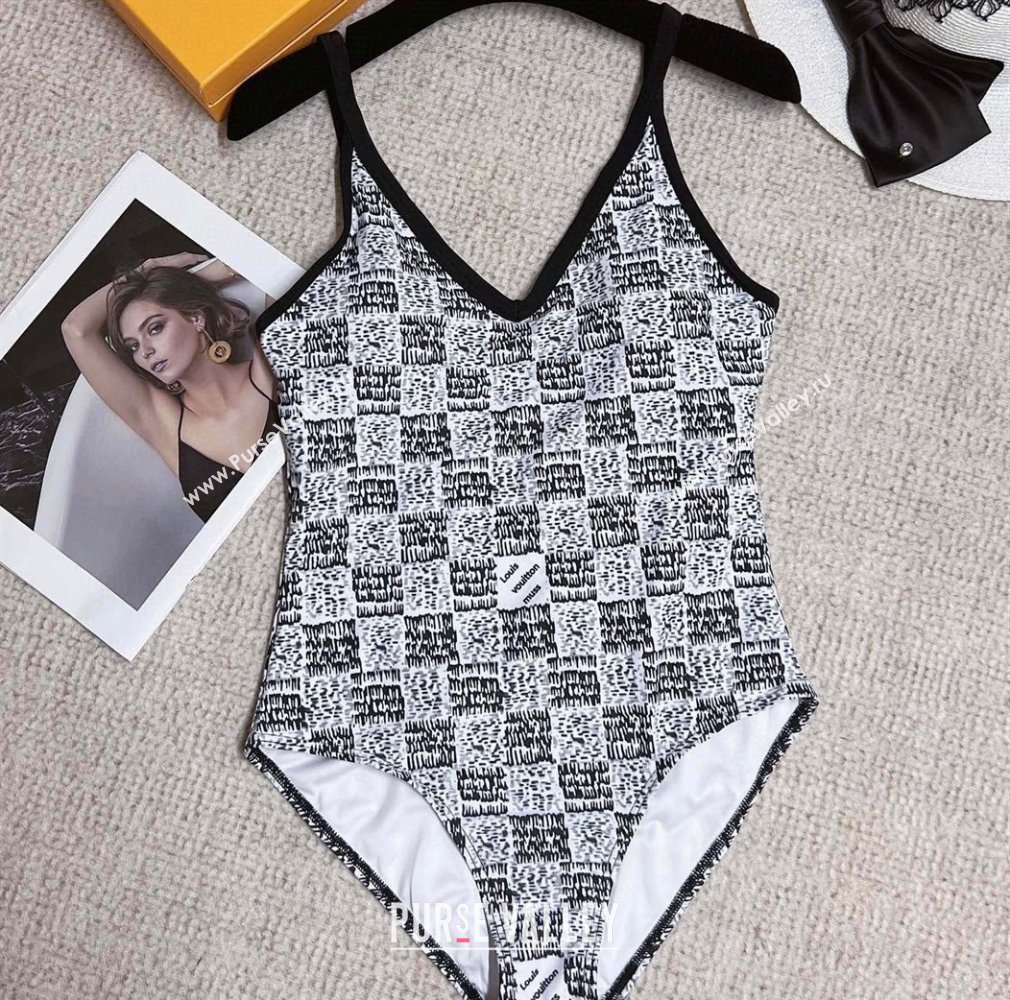 Louis Vuitton Swimsuit 11 2024 (xmv-24012511)