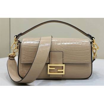 Fendi Medium Baguette Dove gray crocodile leather bag (chaoliu-24012606)