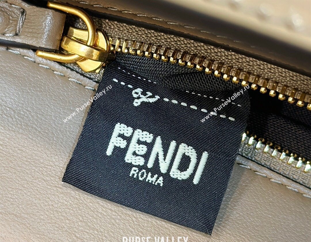 Fendi Medium Baguette Dove gray crocodile leather bag (chaoliu-24012606)