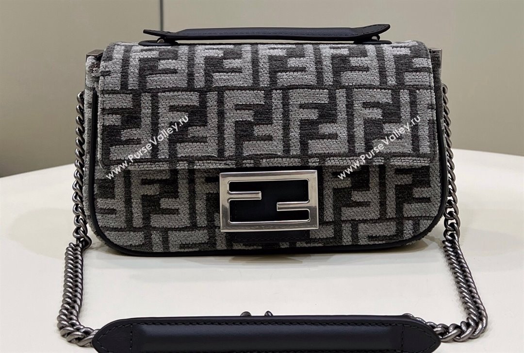 Fendi Medium Baguette Chain Midi FF tapestry fabric bag dark gray (chaoliu-24012603)