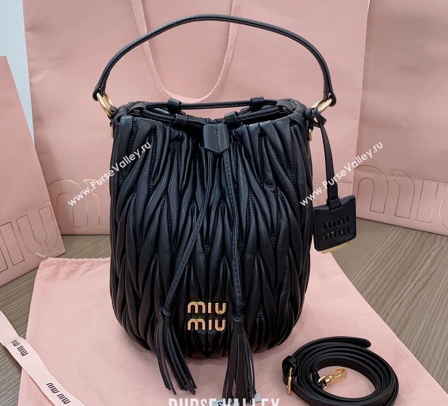 Miu Miu Matelassé nappa leather Bucket Bag 5BE084 Black (jindong-24013031)