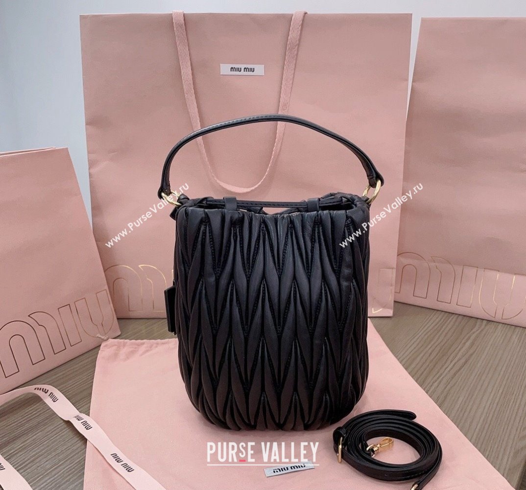 Miu Miu Matelassé nappa leather Bucket Bag 5BE084 Black (jindong-24013031)