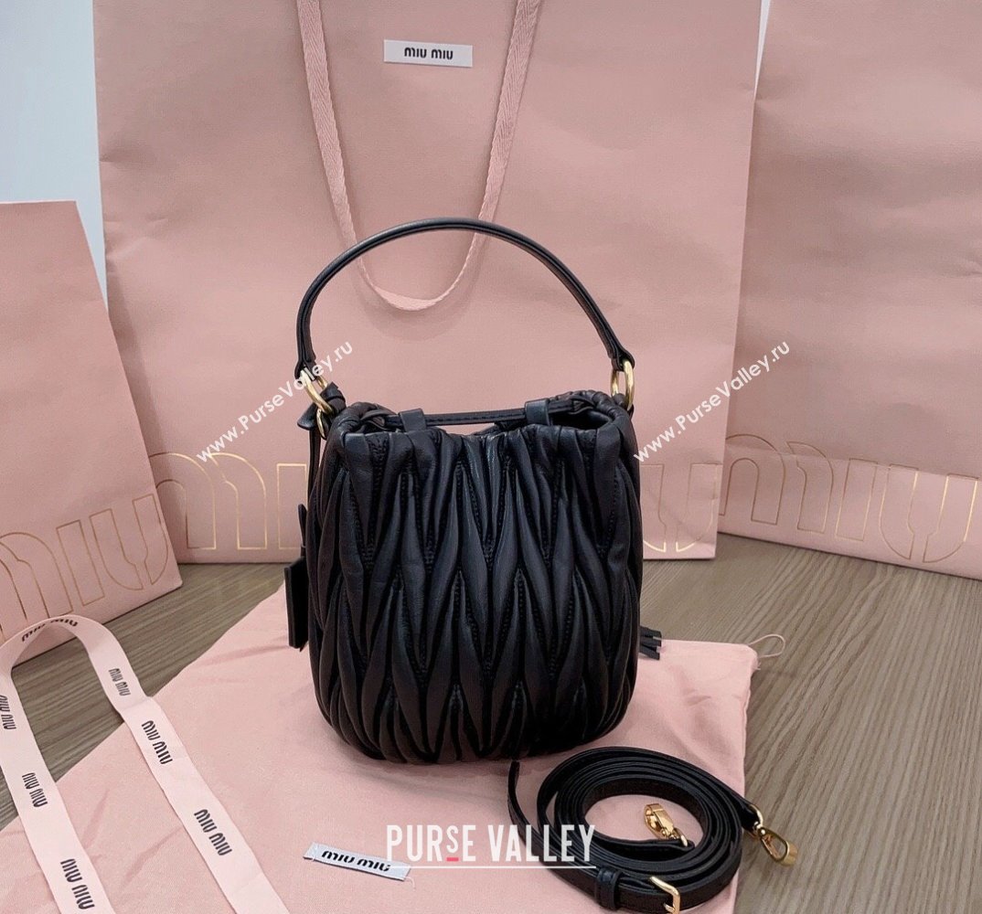 Miu Miu Matelassé nappa leather Bucket Bag 5BE085 Black (jindong-24013035)