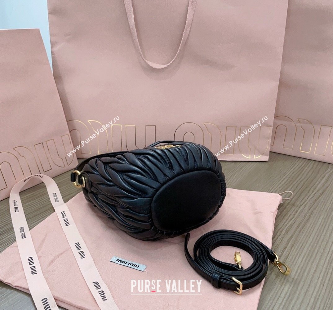 Miu Miu Matelassé nappa leather Bucket Bag 5BE085 Black (jindong-24013035)