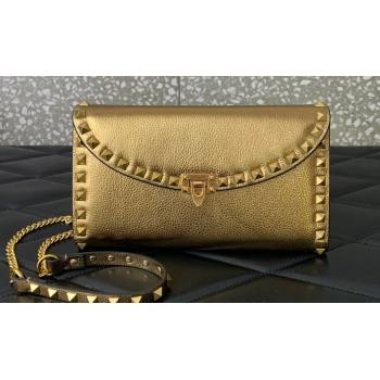 Valentino Rockstud Wallet With Chain in Grainy Calfskin Gold 2024 (liankafo-24020144)