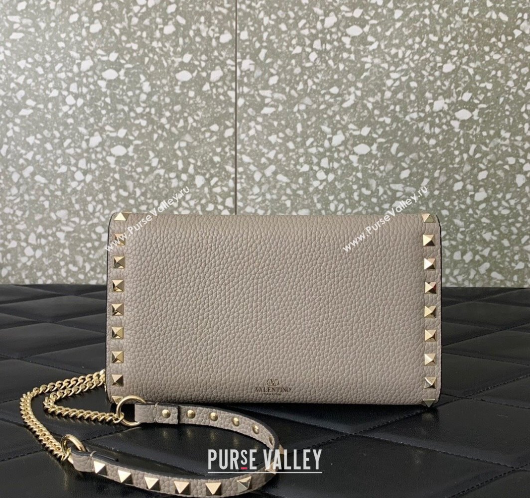 Valentino Rockstud Wallet With Chain in Grainy Calfskin Gray 2024 (liankafo-24020141)