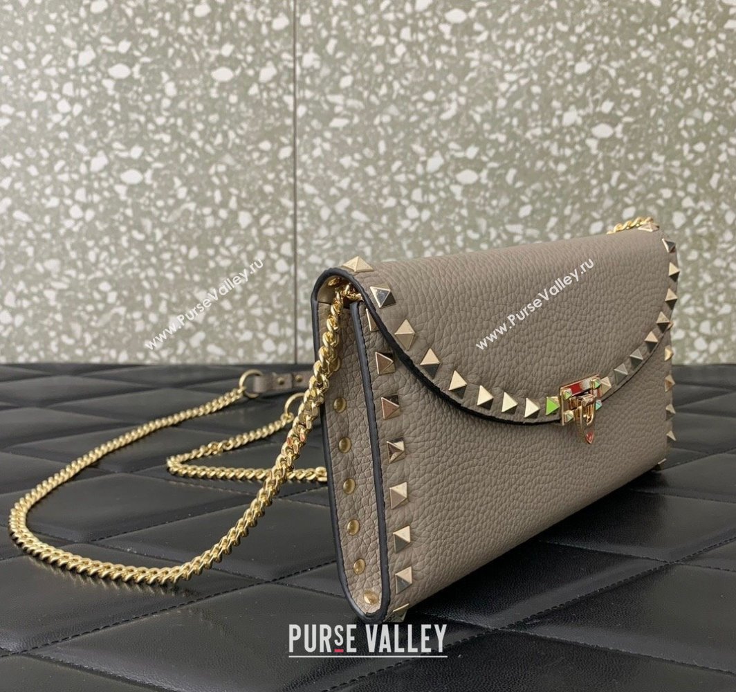 Valentino Rockstud Wallet With Chain in Grainy Calfskin Gray 2024 (liankafo-24020141)