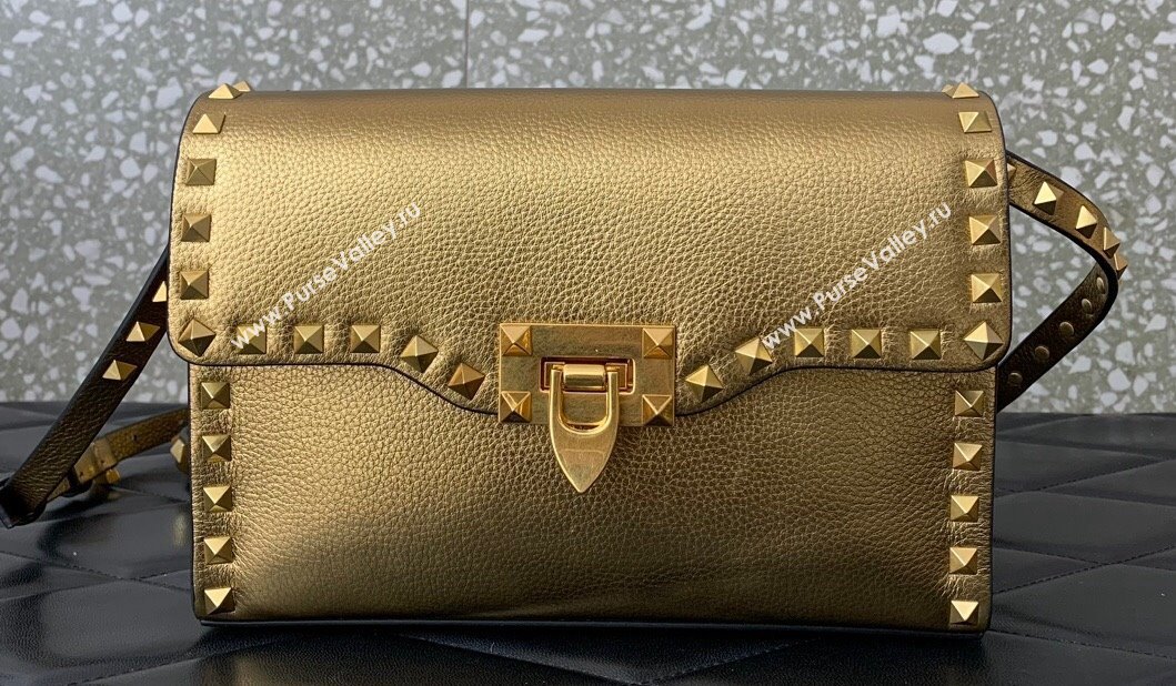 Valentino Small Rockstud Crossbody Bag in Grainy Calfskin Gold 2024 (liankafo-24020152)