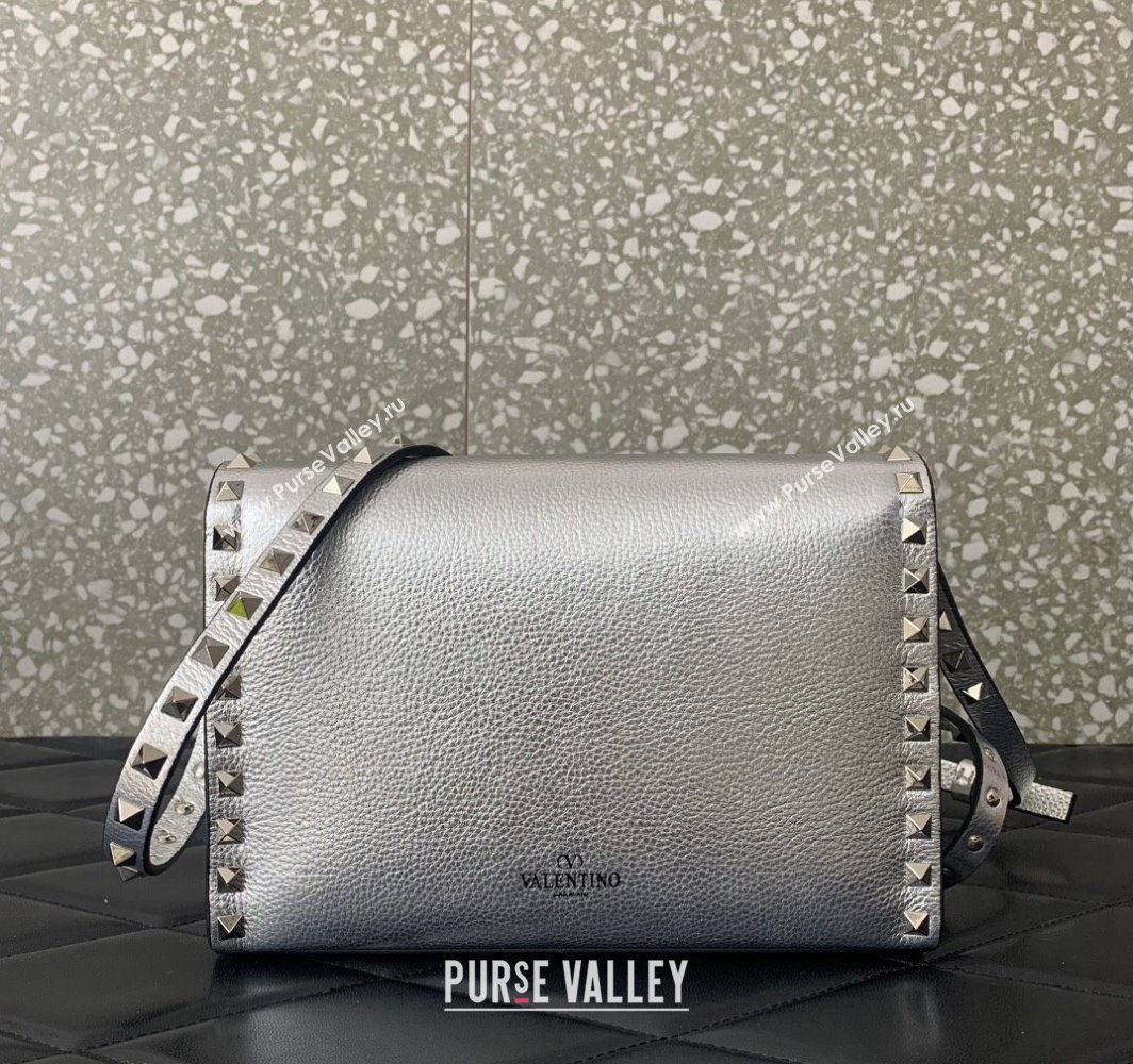 Valentino Small Rockstud Crossbody Bag in Grainy Calfskin Silver 2024 (liankafo-24020153)