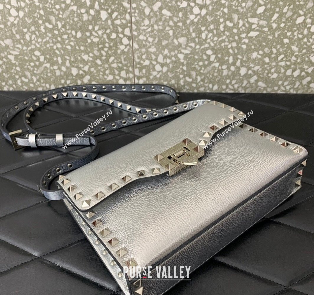 Valentino Small Rockstud Crossbody Bag in Grainy Calfskin Silver 2024 (liankafo-24020153)
