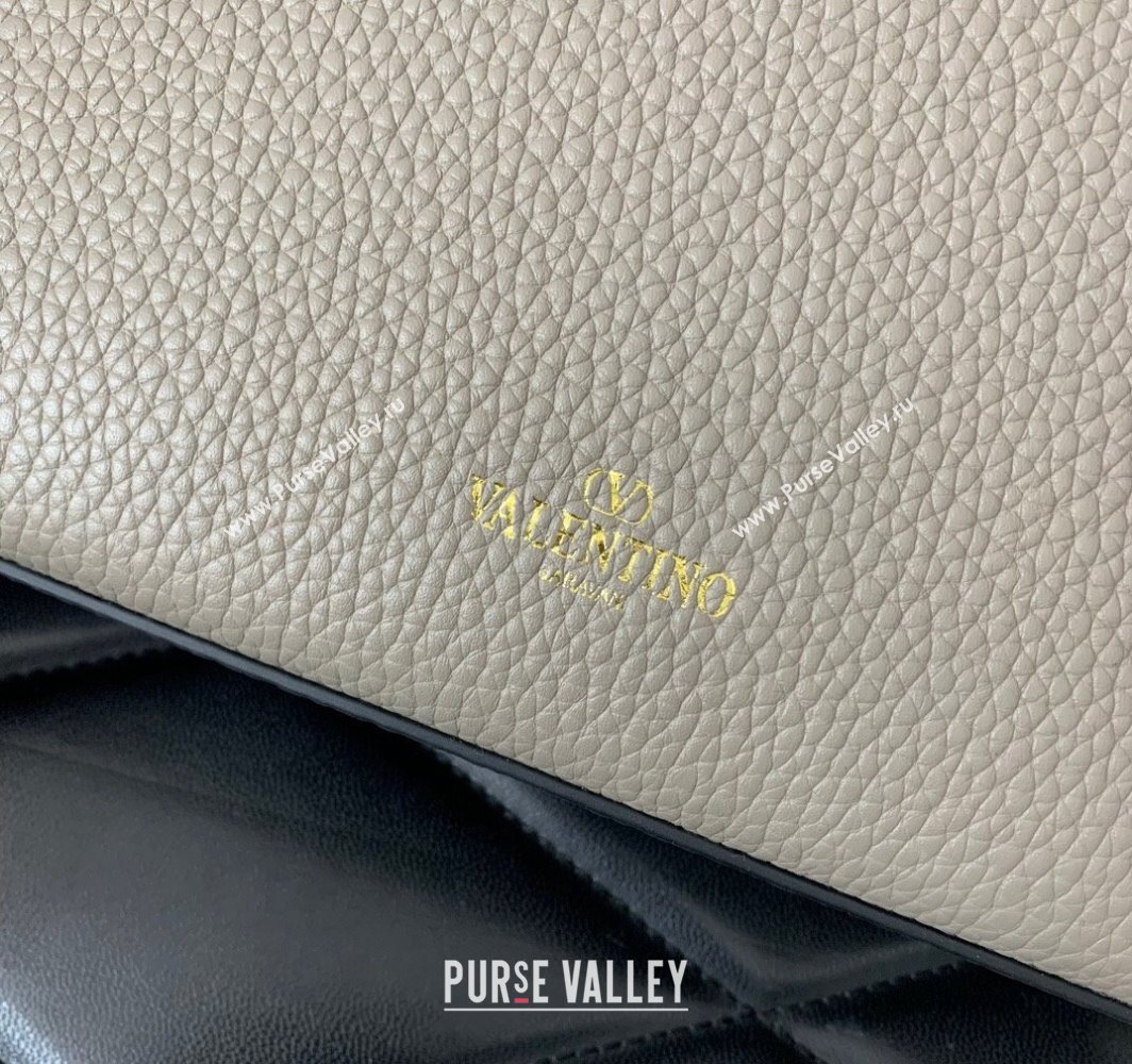 Valentino Small Rockstud Crossbody Bag in Grainy Calfskin Gray 2024 (liankafo-24020150)