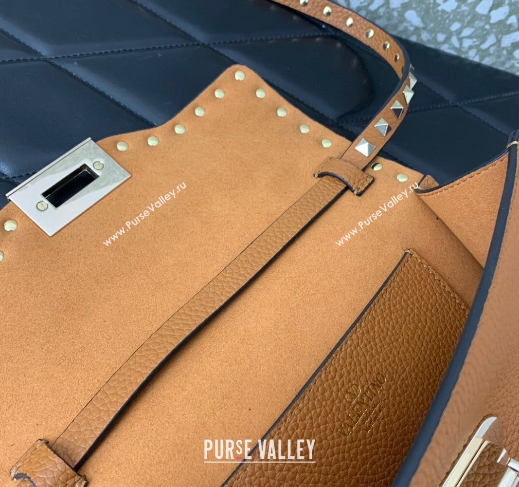 Valentino Small Rockstud Crossbody Bag in Grainy Calfskin Brown 2024 (liankafo-24020149)