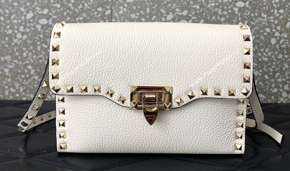 Valentino Small Rockstud Crossbody Bag in Grainy Calfskin White 2024 (liankafo-24020148)