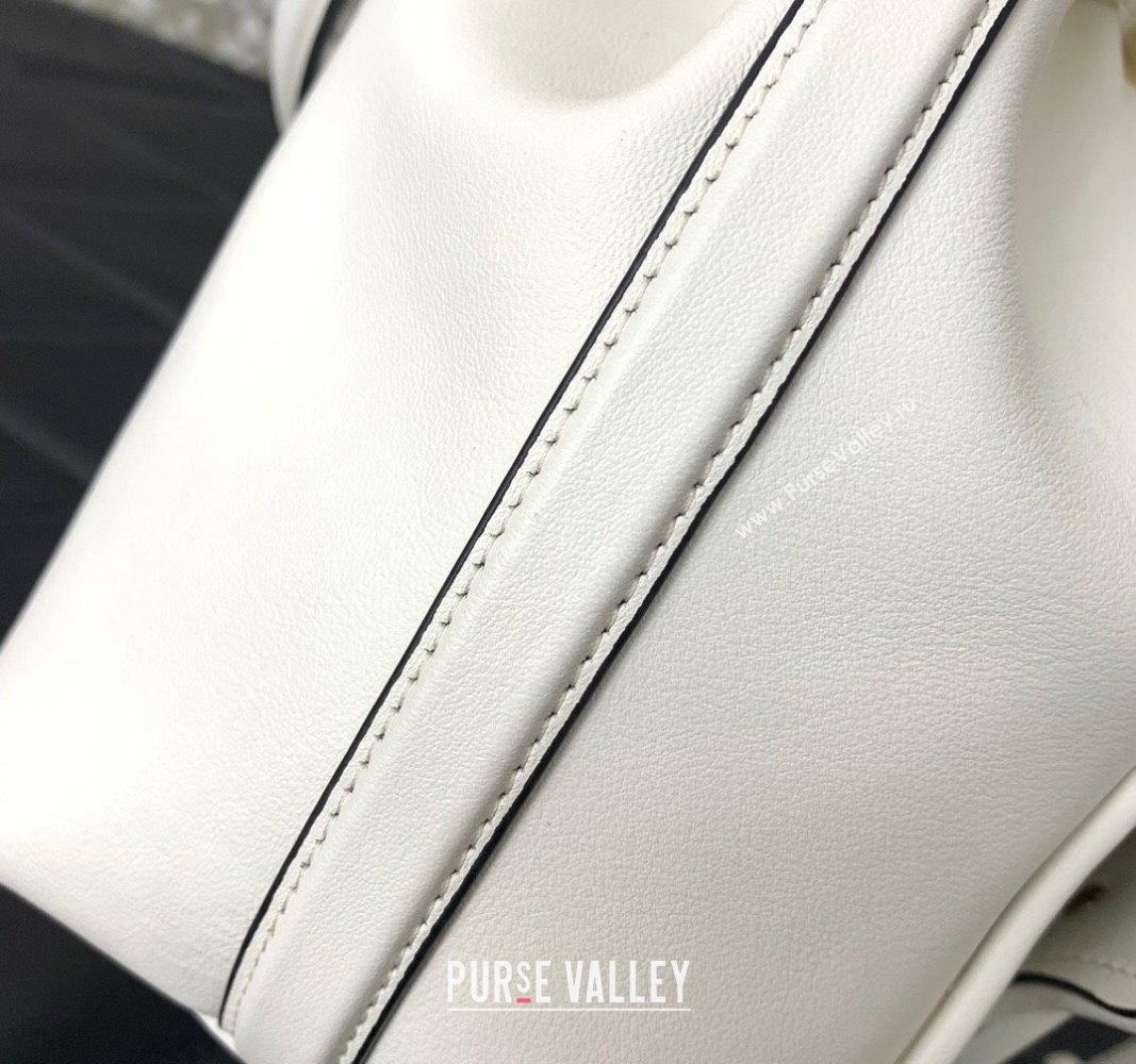 Valentino Locò Bucket Bag In Calfskin Leather White With Enamel Tone-On-Tone Vlogo Signature 2024 (liankafo-24020162)