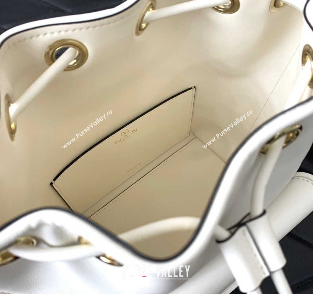 Valentino Locò Bucket Bag In Calfskin Leather White With Enamel Tone-On-Tone Vlogo Signature 2024 (liankafo-24020162)
