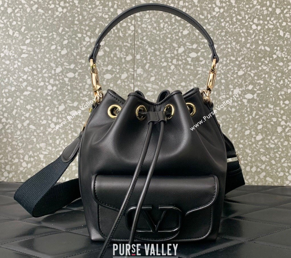 Valentino Locò Bucket Bag In Calfskin Leather Black With Enamel Tone-On-Tone Vlogo Signature 2024 (liankafo-24020161)