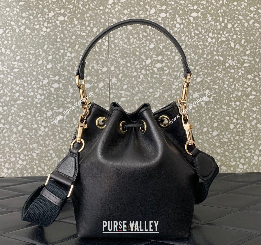 Valentino Locò Bucket Bag In Calfskin Leather Black With Enamel Tone-On-Tone Vlogo Signature 2024 (liankafo-24020161)