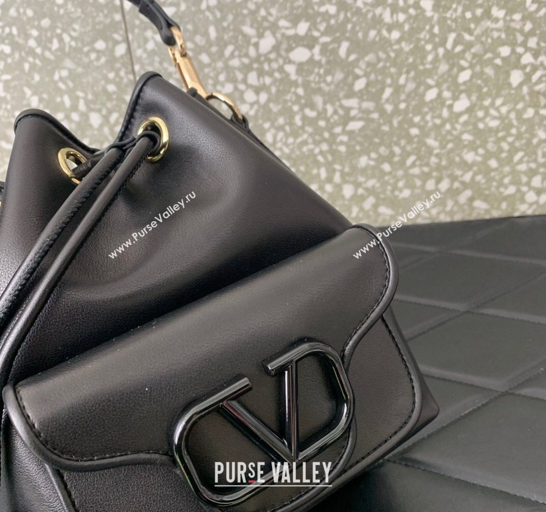 Valentino Locò Bucket Bag In Calfskin Leather Black With Enamel Tone-On-Tone Vlogo Signature 2024 (liankafo-24020161)