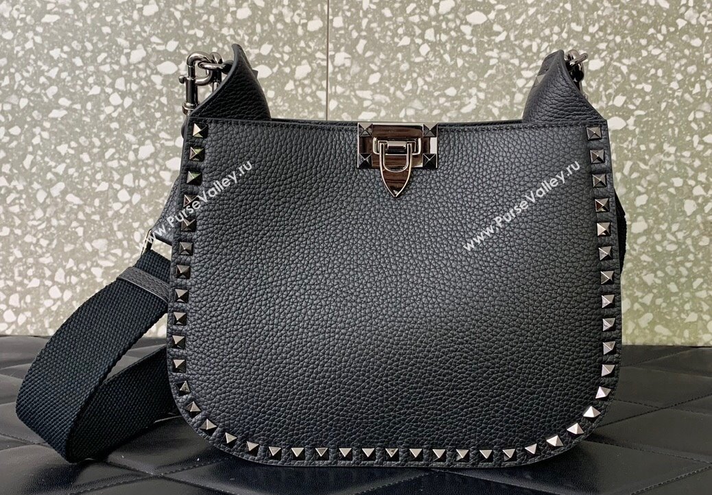Valentino Rockstud Hobo Bag in Grainy Calfskin Black 2024 (liankafo-24020154)