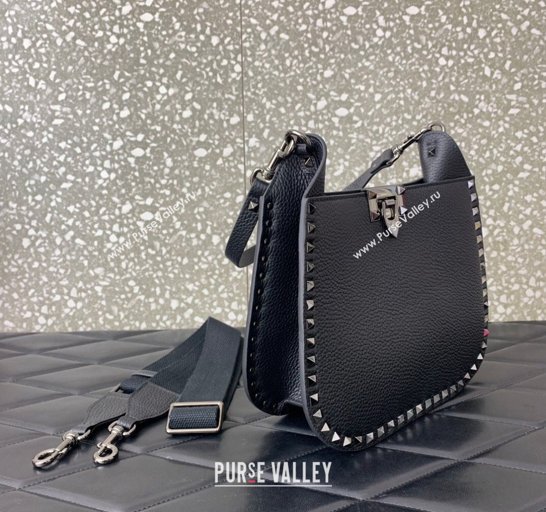 Valentino Rockstud Hobo Bag in Grainy Calfskin Black 2024 (liankafo-24020154)