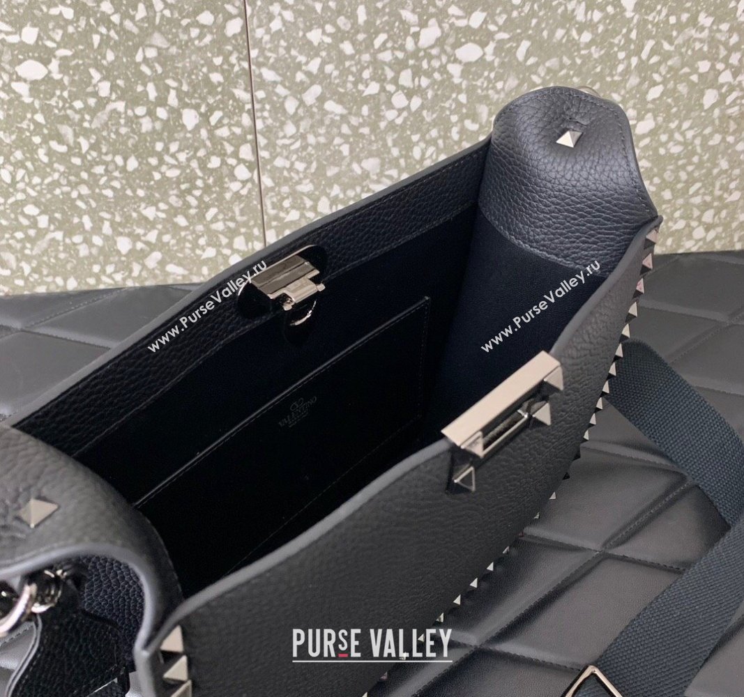 Valentino Rockstud Hobo Bag in Grainy Calfskin Black 2024 (liankafo-24020154)