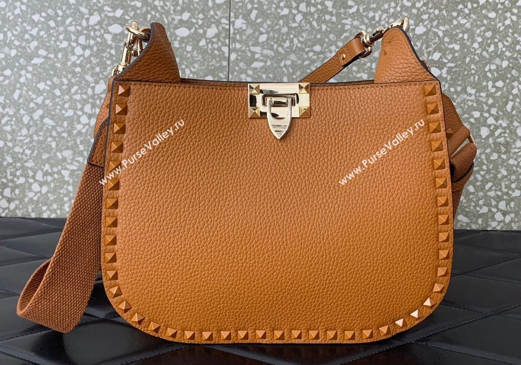 Valentino Rockstud Hobo Bag in Grainy Calfskin Brown 2024 (liankafo-24020156)