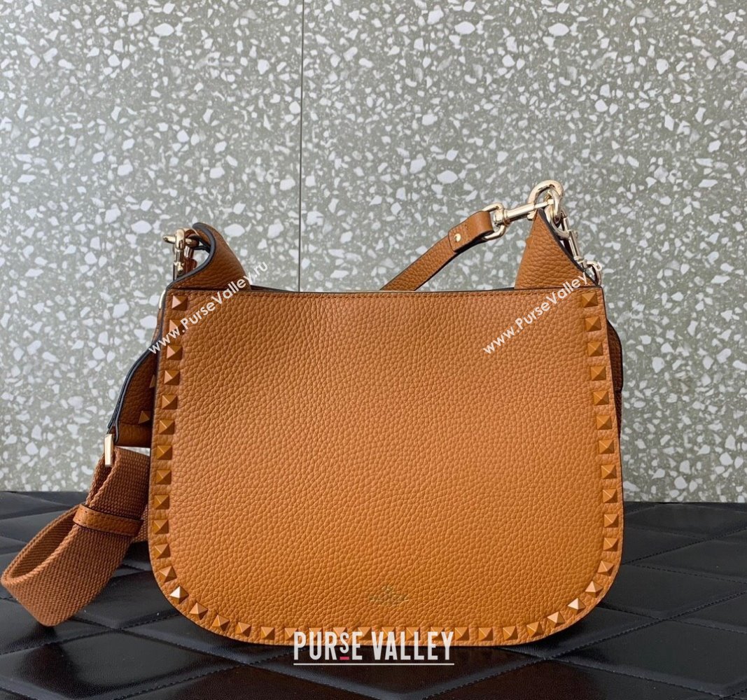 Valentino Rockstud Hobo Bag in Grainy Calfskin Brown 2024 (liankafo-24020156)