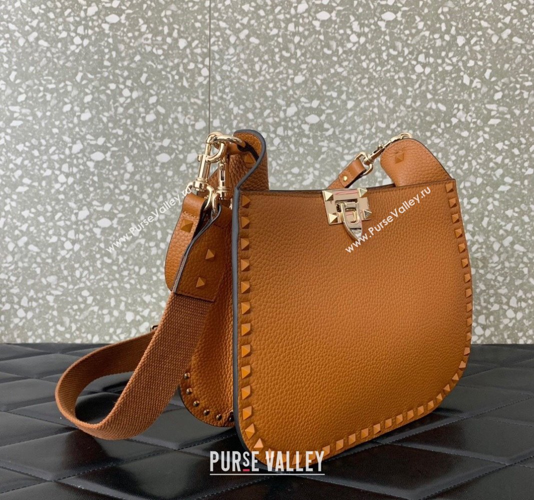Valentino Rockstud Hobo Bag in Grainy Calfskin Brown 2024 (liankafo-24020156)