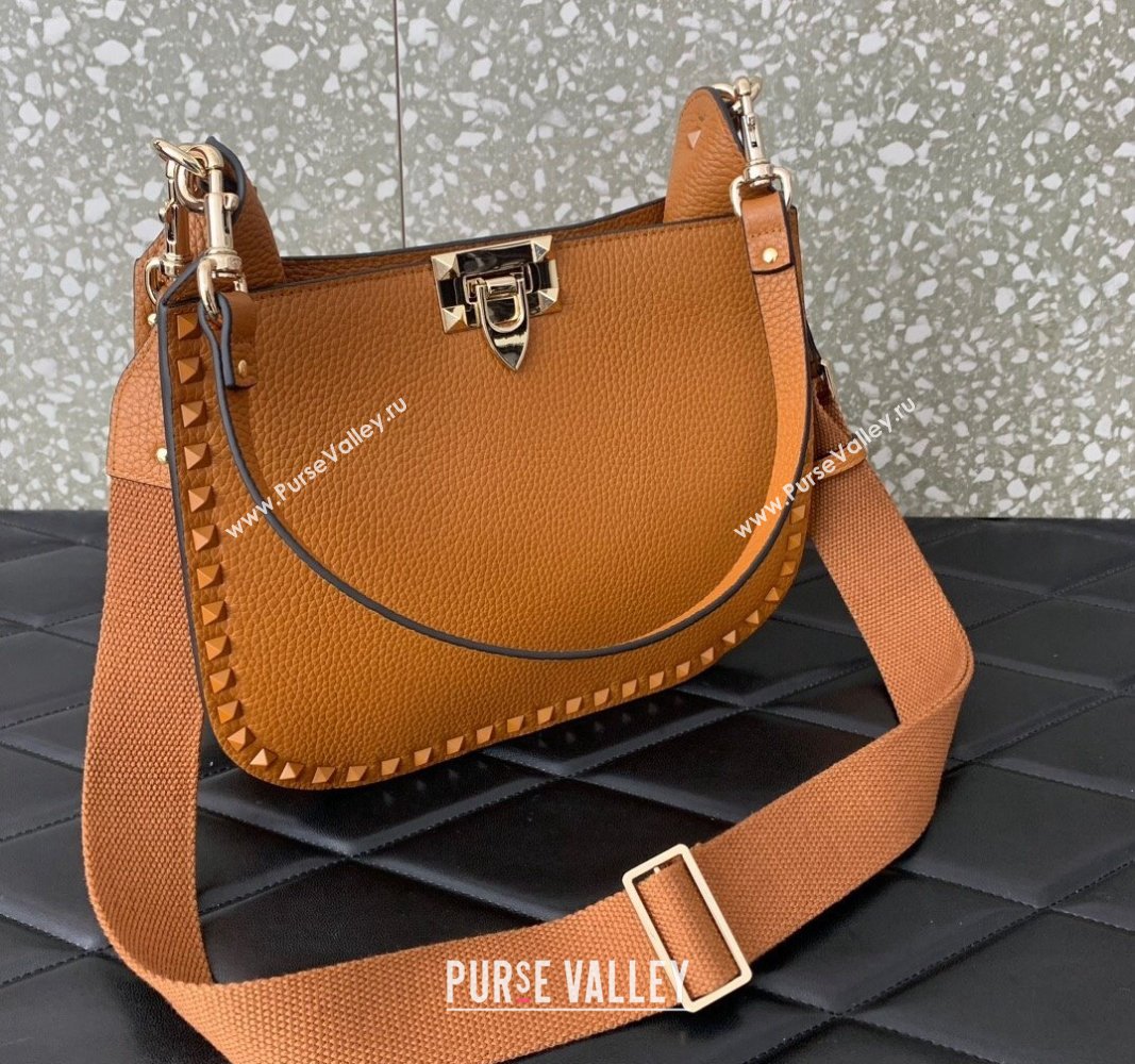 Valentino Rockstud Hobo Bag in Grainy Calfskin Brown 2024 (liankafo-24020156)