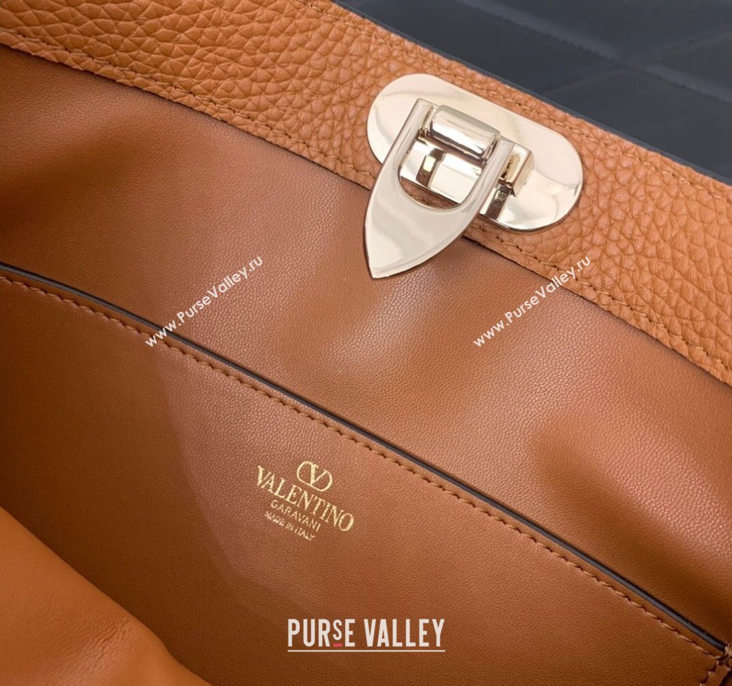 Valentino Rockstud Hobo Bag in Grainy Calfskin Brown 2024 (liankafo-24020156)