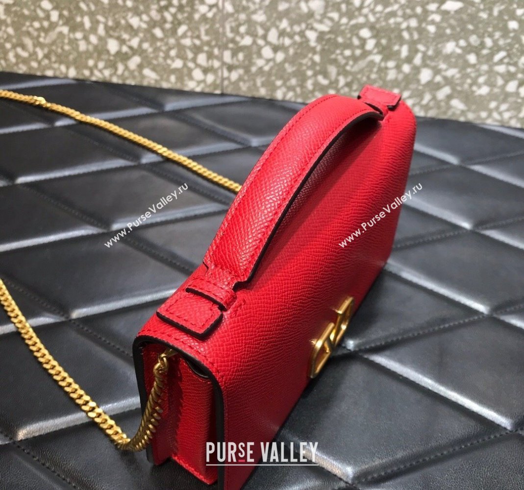Valentino Vlogo Signature Wallet With Chain in Grainy Calfskin Red 2024 (liankafo-24020124)