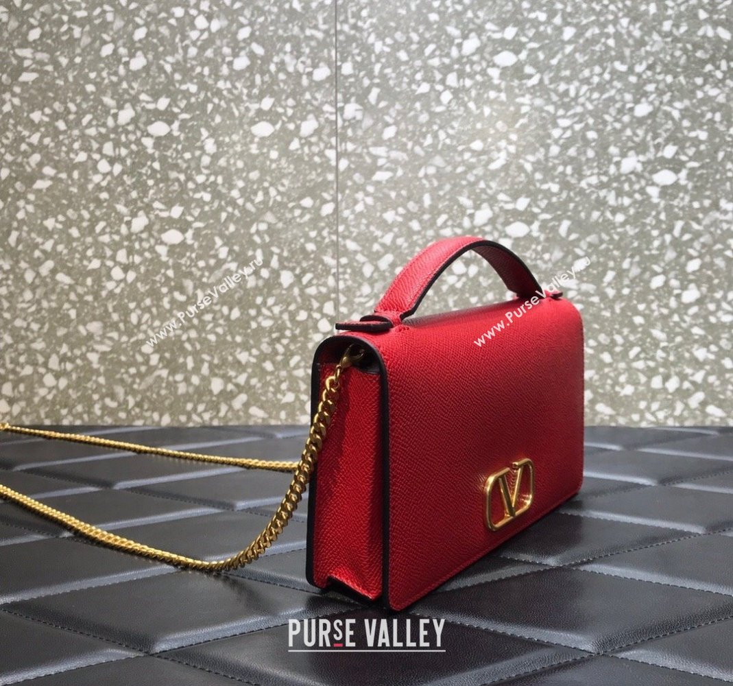 Valentino Vlogo Signature Wallet With Chain in Grainy Calfskin Red 2024 (liankafo-24020124)