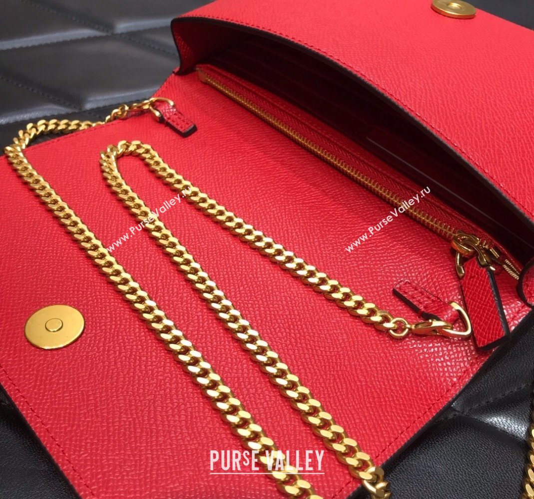 Valentino Vlogo Signature Wallet With Chain in Grainy Calfskin Red 2024 (liankafo-24020124)