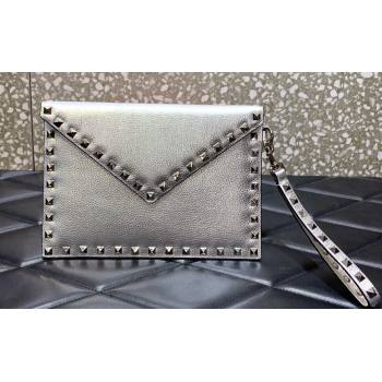 Valentino Rockstud Pouch Clutch Bag in Grainy Calfskin Silver 2024 (liankafo-24020133)