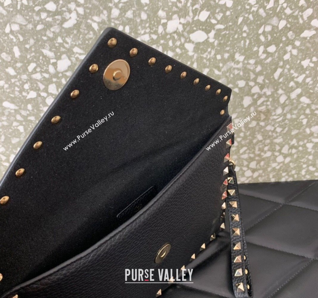 Valentino Rockstud Pouch Clutch Bag in Grainy Calfskin Black/Gold 2024 (liankafo-24020129)