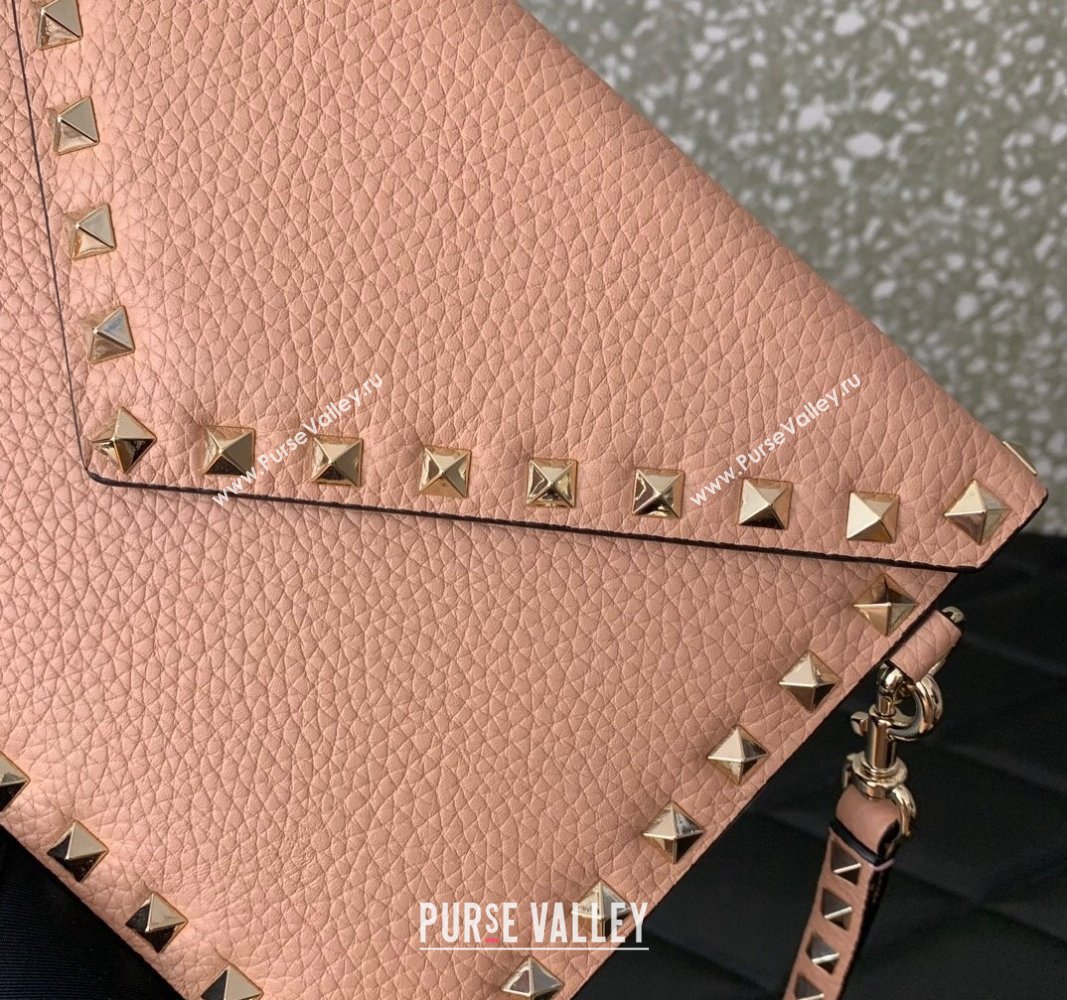 Valentino Rockstud Pouch Clutch Bag in Grainy Calfskin Nude Pink 2024 (liankafo-24020132)