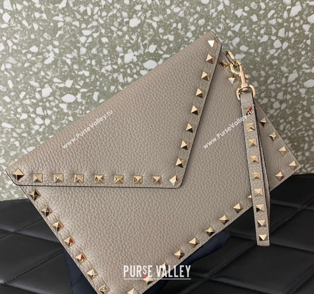 Valentino Rockstud Pouch Clutch Bag in Grainy Calfskin Gray 2024 (liankafo-24020131)