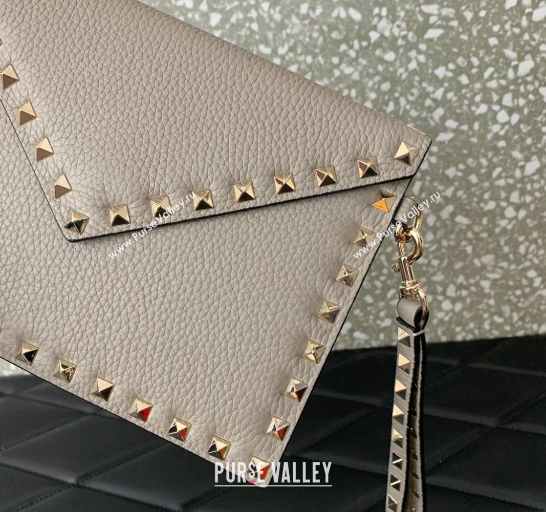 Valentino Rockstud Pouch Clutch Bag in Grainy Calfskin Gray 2024 (liankafo-24020131)