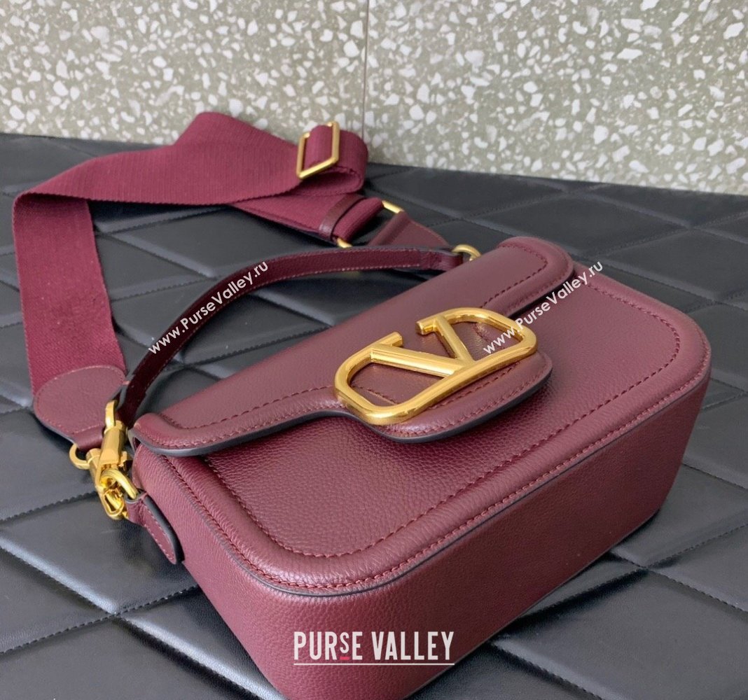 Valentino Alltime shoulder bag in grainy calfskin Burgundy 2024 (liankafo-24020121)