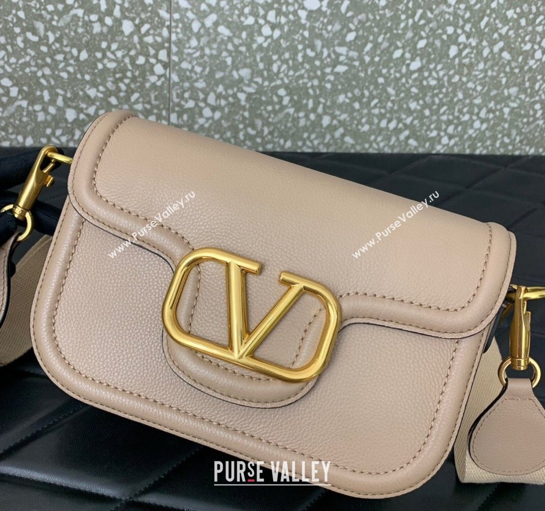 Valentino Alltime shoulder bag in grainy calfskin Nude 2024 (liankafo-24020119)